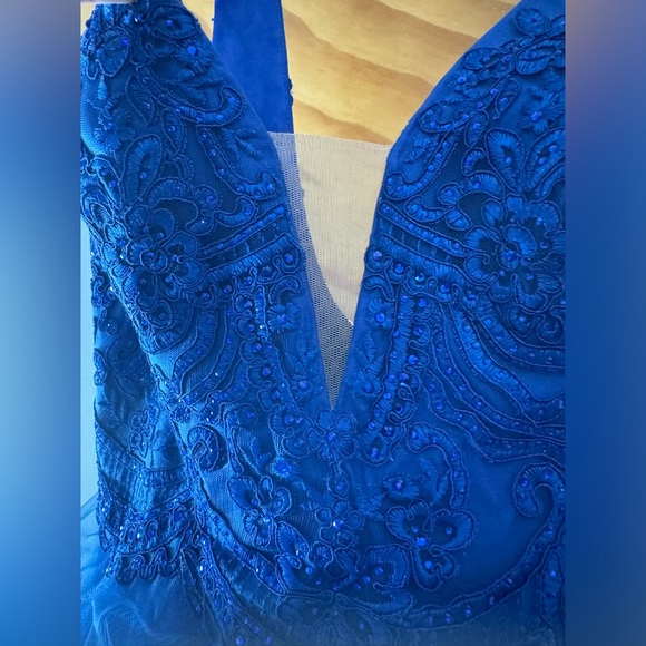 Royal Blue Short Formal Dress - Picture 3 of 9